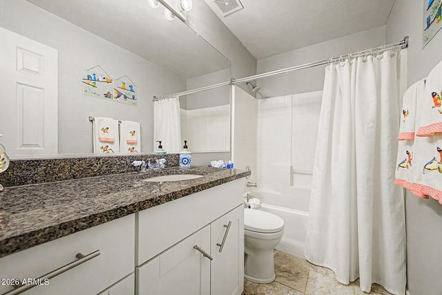 10415 E CAPRI Avenue, Mesa, AZ 85208