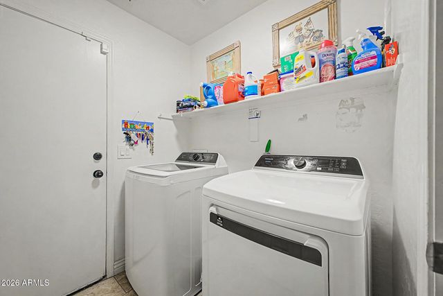 10415 E CAPRI Avenue, Mesa, AZ 85208