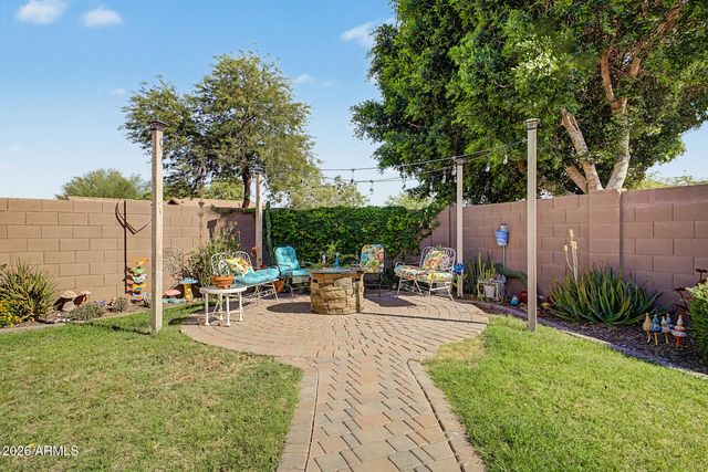 10415 E CAPRI Avenue, Mesa, AZ 85208