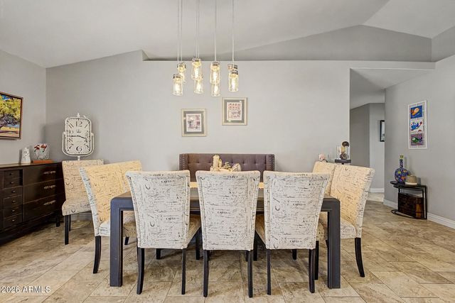 10415 E CAPRI Avenue, Mesa, AZ 85208