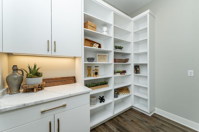 2764 Scenic Point Drive SW, Rochester, MN 55902