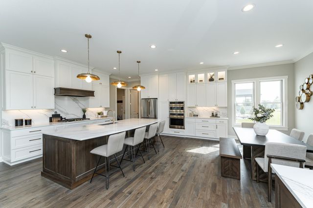 2764 Scenic Point Drive SW, Rochester, MN 55902