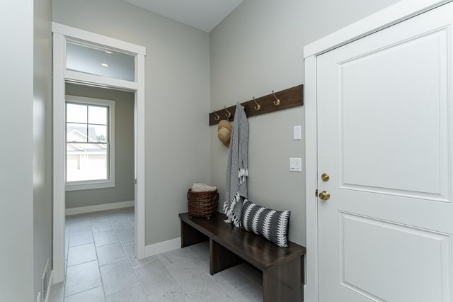 2764 Scenic Point Drive SW, Rochester, MN 55902