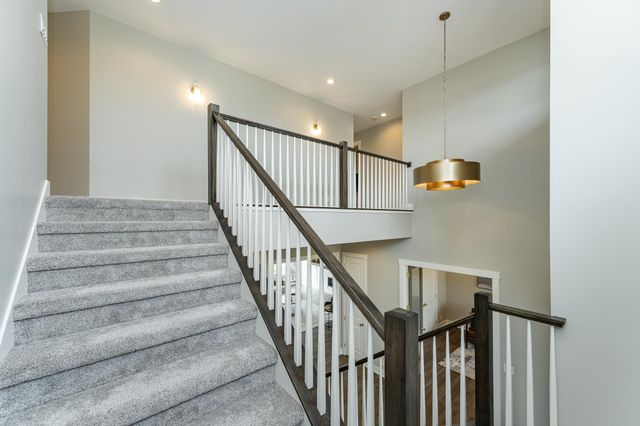 2764 Scenic Point Drive SW, Rochester, MN 55902