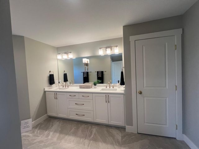 2764 Scenic Point Drive SW, Rochester, MN 55902