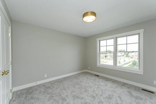 2764 Scenic Point Drive SW, Rochester, MN 55902