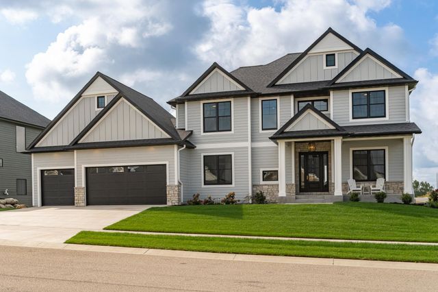 2764 Scenic Point Drive SW, Rochester, MN 55902