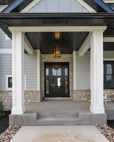 2764 Scenic Point Drive SW, Rochester, MN 55902