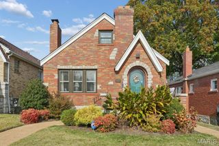 6565 Winnebago Street, St Louis, MO 63109