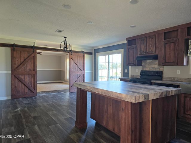 2187 High Road, Marianna, FL 32448