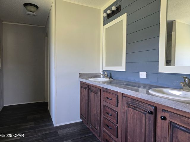 2187 High Road, Marianna, FL 32448