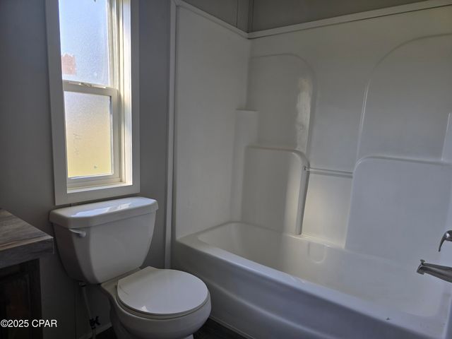 2187 High Road, Marianna, FL 32448