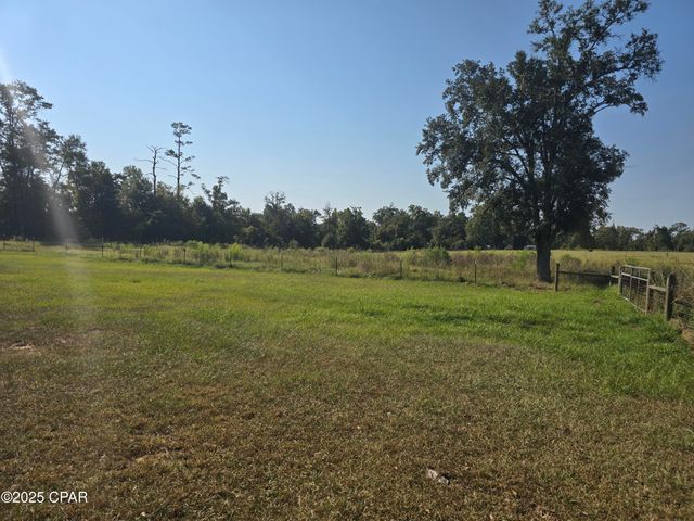 2187 High Road, Marianna, FL 32448