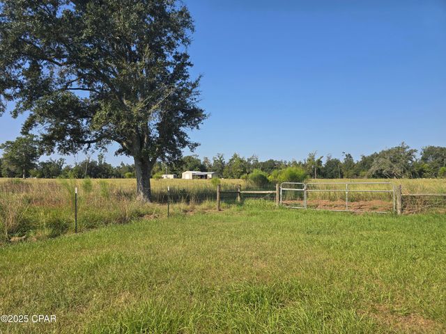 2187 High Road, Marianna, FL 32448