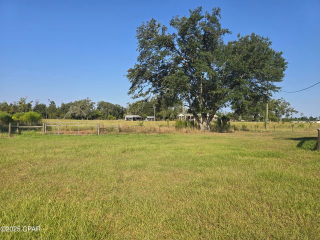 2187 High Road, Marianna, FL 32448