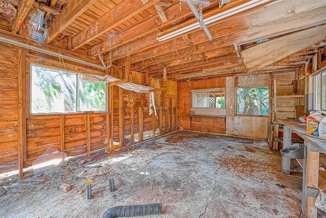 211 Loon River Drive, Houston, TX 77336