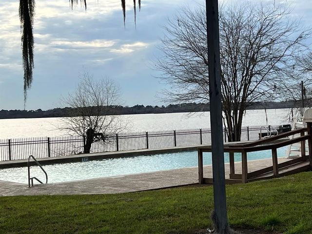 211 Loon River Drive, Houston, TX 77336