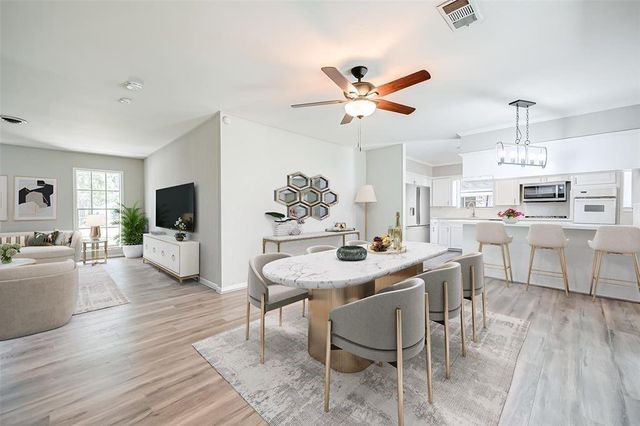 211 Loon River Drive, Houston, TX 77336