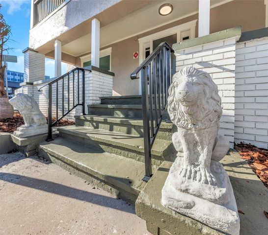 779 4TH AVENUE N 1, St Petersburg, FL 33701