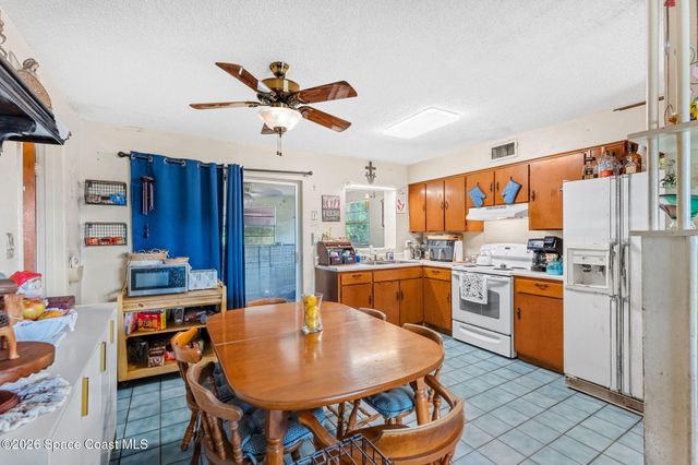 2846 Davis Lane, Rockledge, FL 32955