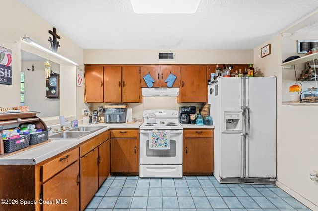 2846 Davis Lane, Rockledge, FL 32955