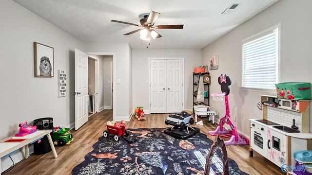 1907 West Hobbs Street, Athens, AL 35611
