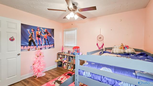 1907 West Hobbs Street, Athens, AL 35611