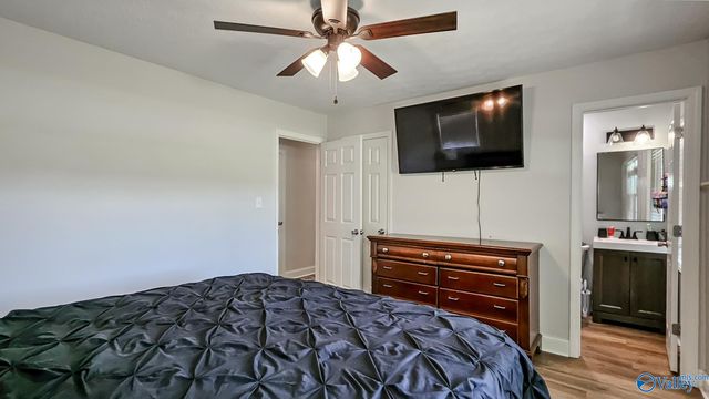 1907 West Hobbs Street, Athens, AL 35611