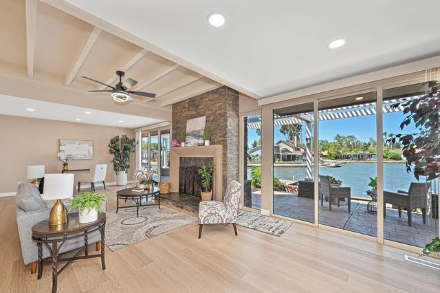 20 Keel Ct, Sacramento, CA 95831