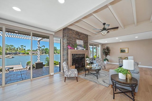 20 Keel Ct, Sacramento, CA 95831