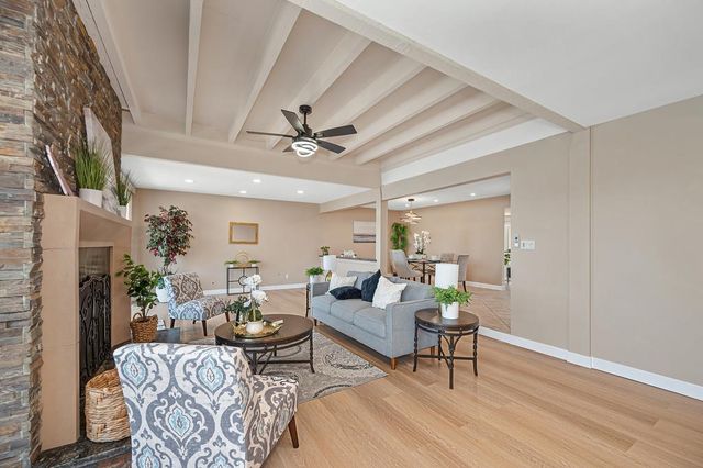 20 Keel Ct, Sacramento, CA 95831
