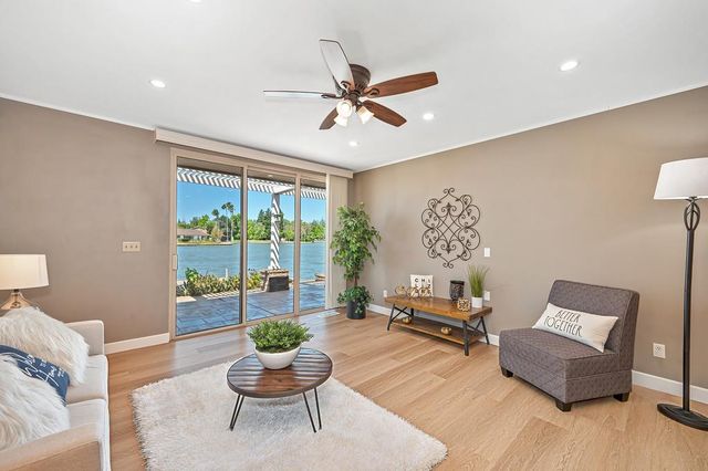 20 Keel Ct, Sacramento, CA 95831