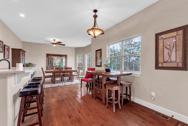 860 Silvercliff Way, Branson West, MO 65737