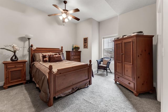 860 Silvercliff Way, Branson West, MO 65737