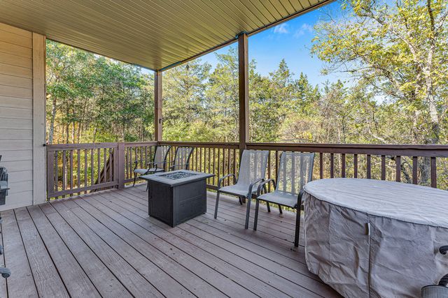 860 Silvercliff Way, Branson West, MO 65737