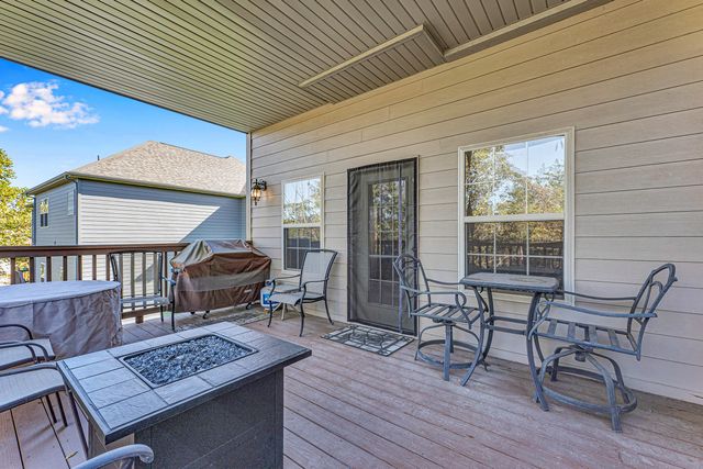 860 Silvercliff Way, Branson West, MO 65737