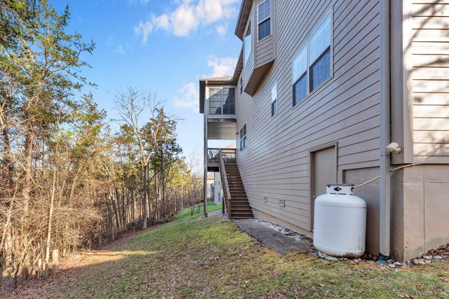 860 Silvercliff Way, Branson West, MO 65737