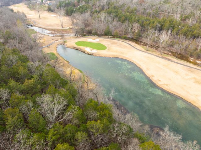 860 Silvercliff Way, Branson West, MO 65737