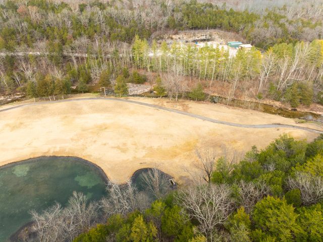 860 Silvercliff Way, Branson West, MO 65737