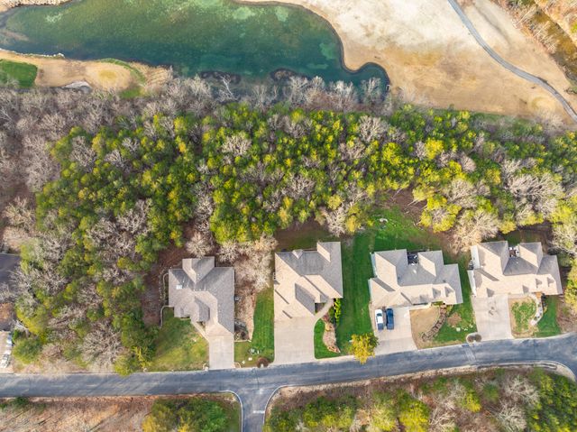 860 Silvercliff Way, Branson West, MO 65737