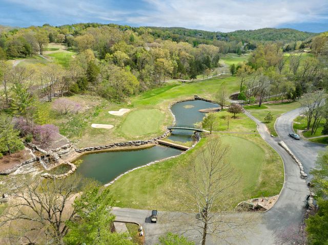 860 Silvercliff Way, Branson West, MO 65737