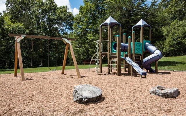 860 Silvercliff Way, Branson West, MO 65737