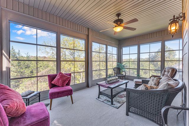 860 Silvercliff Way, Branson West, MO 65737