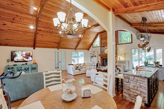 105 Nathan Forest Ct, Hendersonville, TN 37075