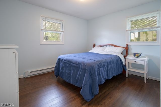 10 Birch Dr, Newton Town, NJ 07860