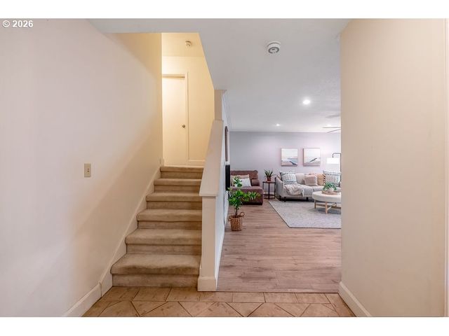 112 OSWEGO Smt, Lake Oswego, OR 97035