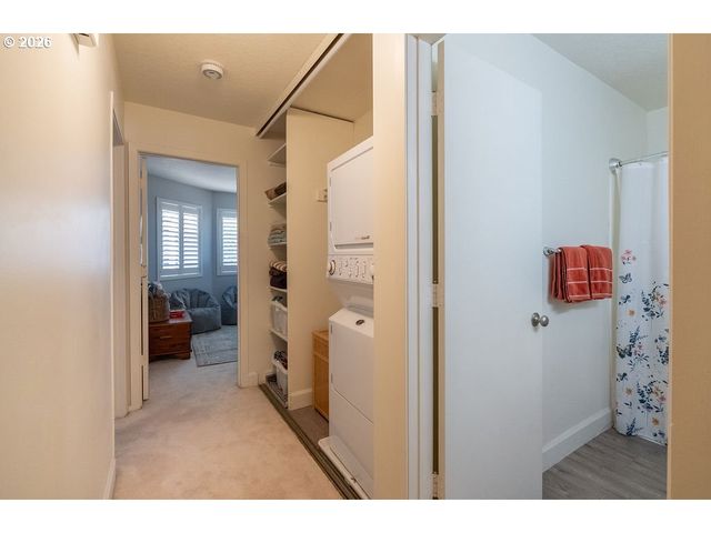 112 OSWEGO Smt, Lake Oswego, OR 97035