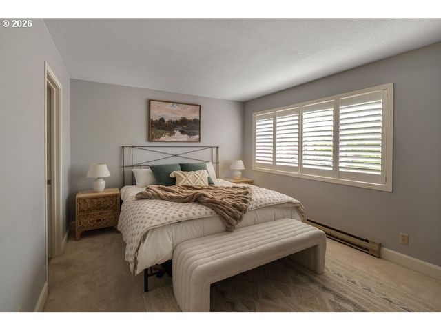 112 OSWEGO Smt, Lake Oswego, OR 97035