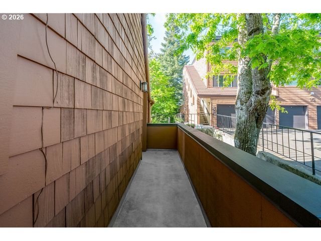 112 OSWEGO Smt, Lake Oswego, OR 97035