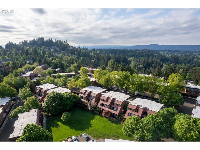 112 OSWEGO Smt, Lake Oswego, OR 97035